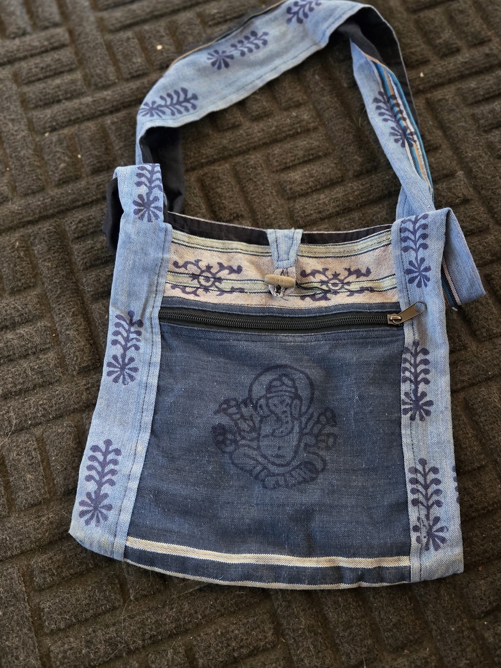 Boho Indigo Crossbody Bag with Embroidered Motif - Blue